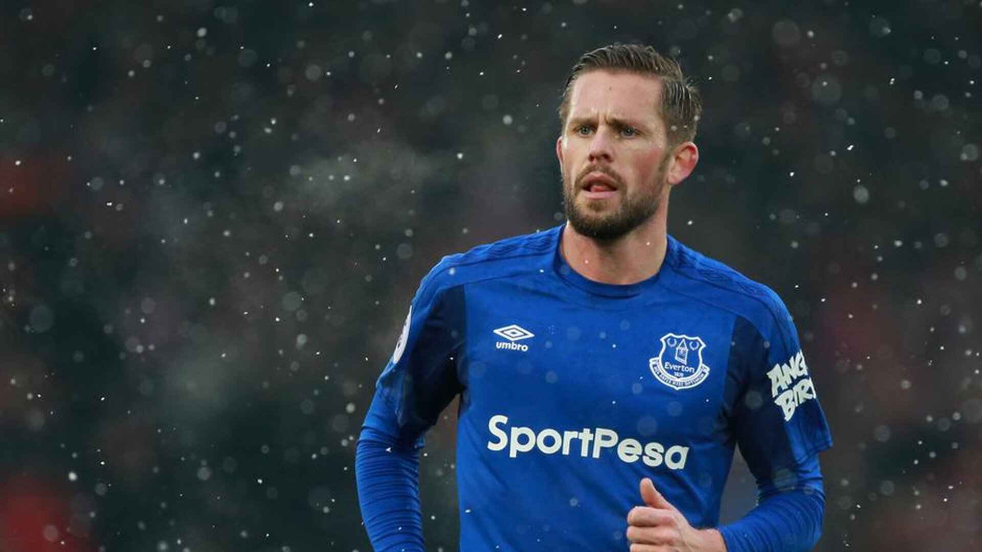 拉文连砍三双公牛防守效率提升，拉文40分 公牛大胜雷霆 新闻