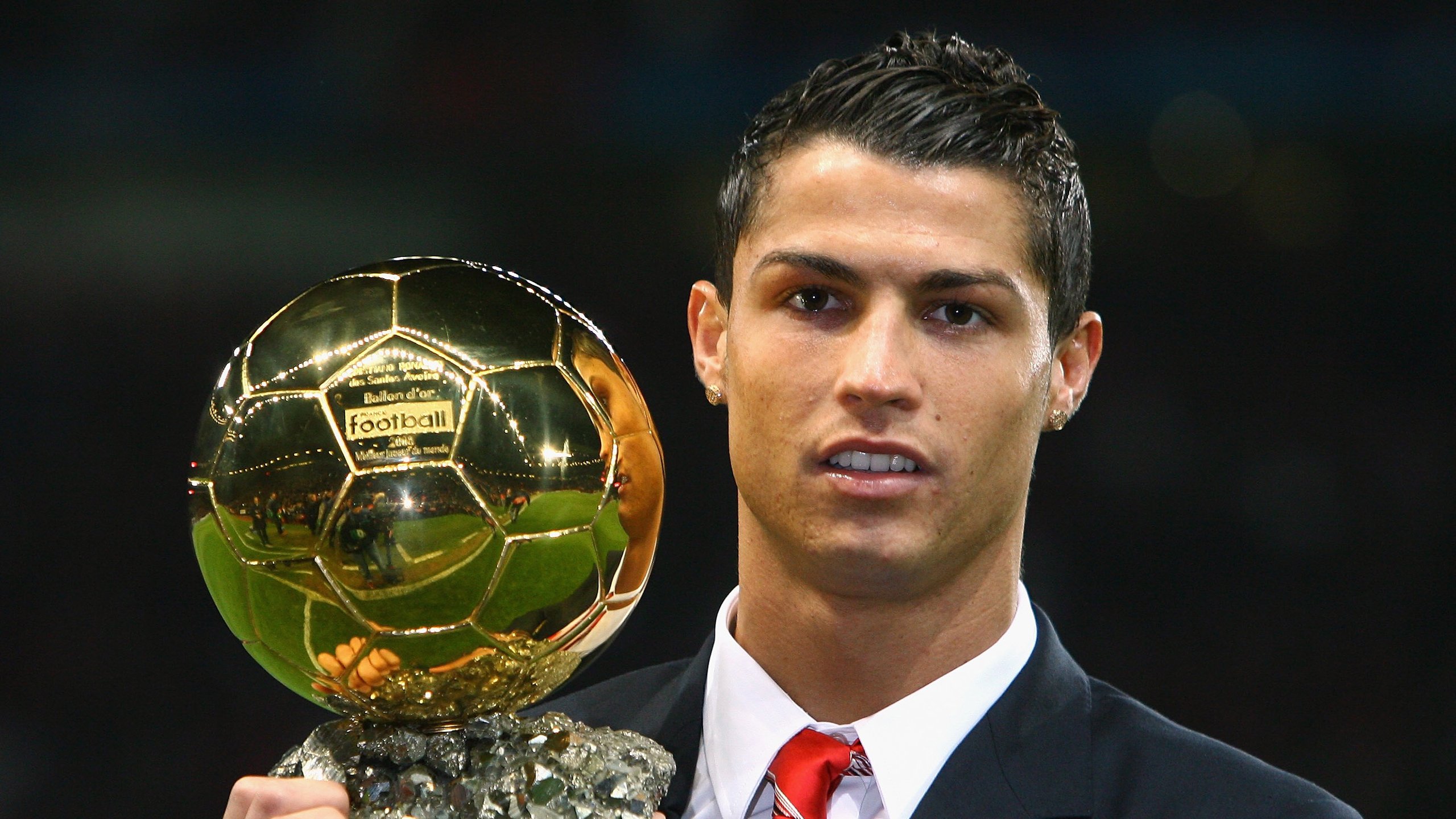 不屈的信念点燃中国篮球希望